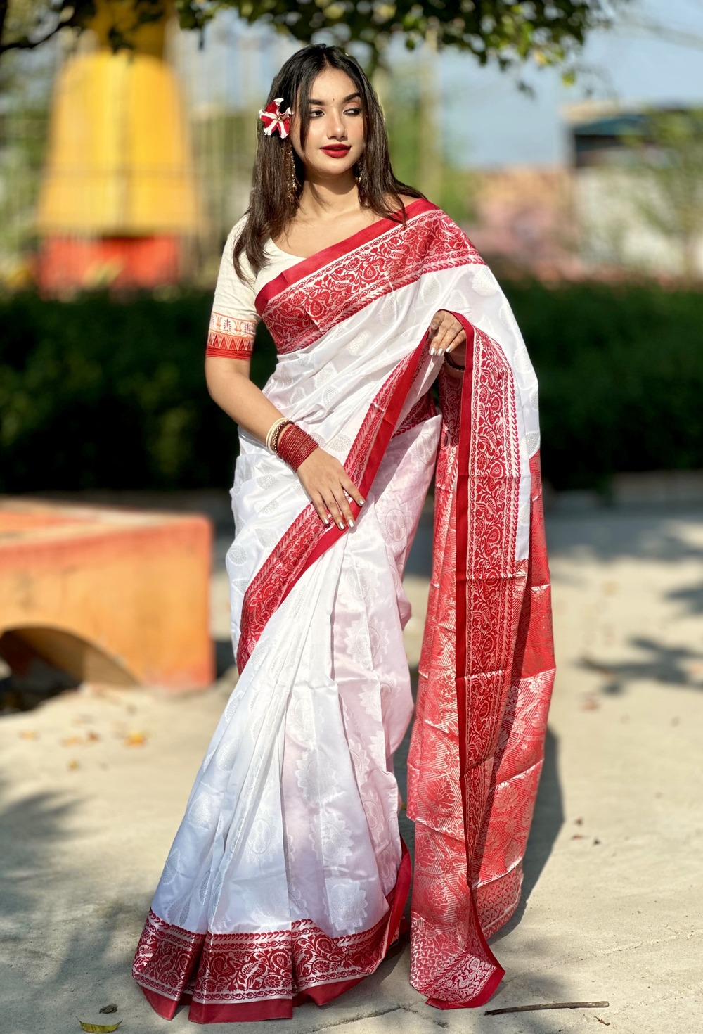 এক্সক্লুসিভ কাতান শাড়ি (লাল পাইর 11)