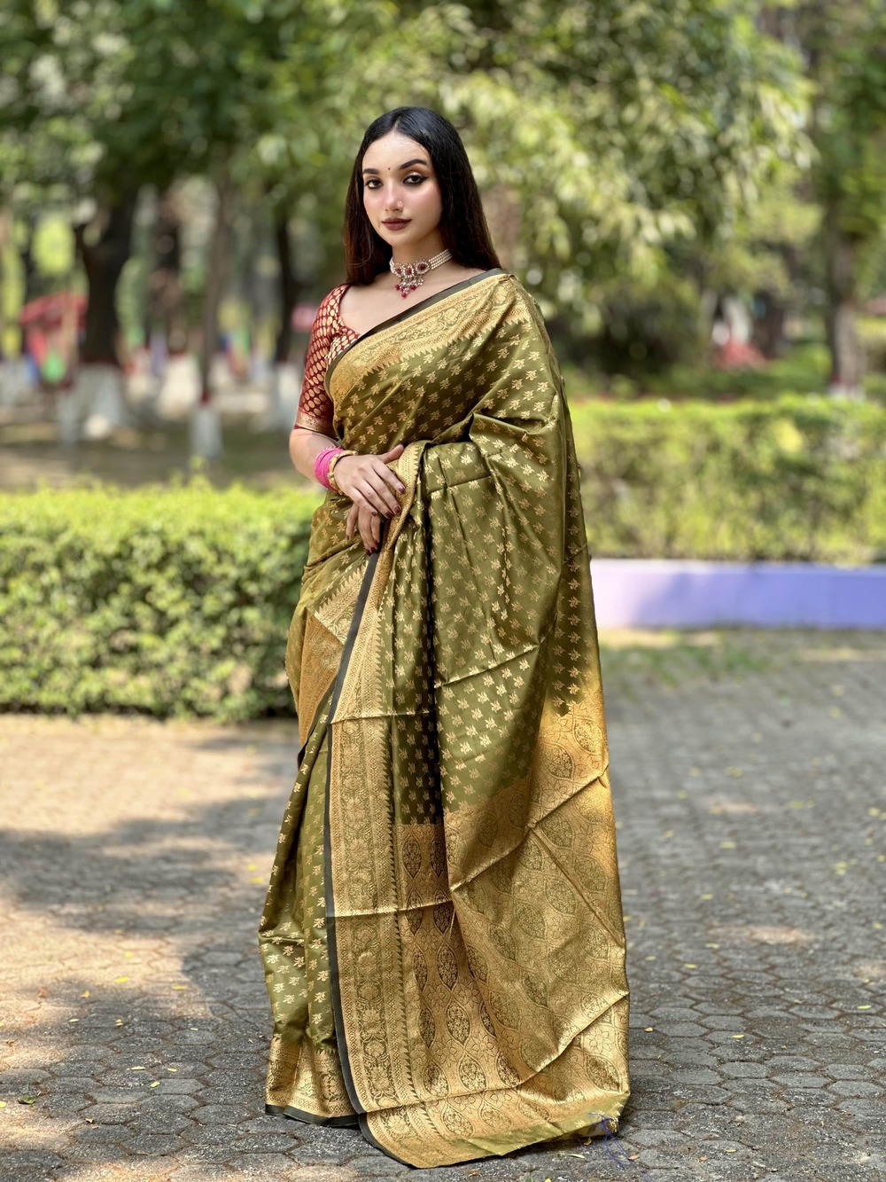 এক্সক্লুসিভ কাতান শাড়ি (19)