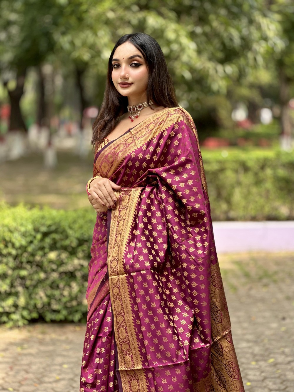 এক্সক্লুসিভ কাতান শাড়ি (20)