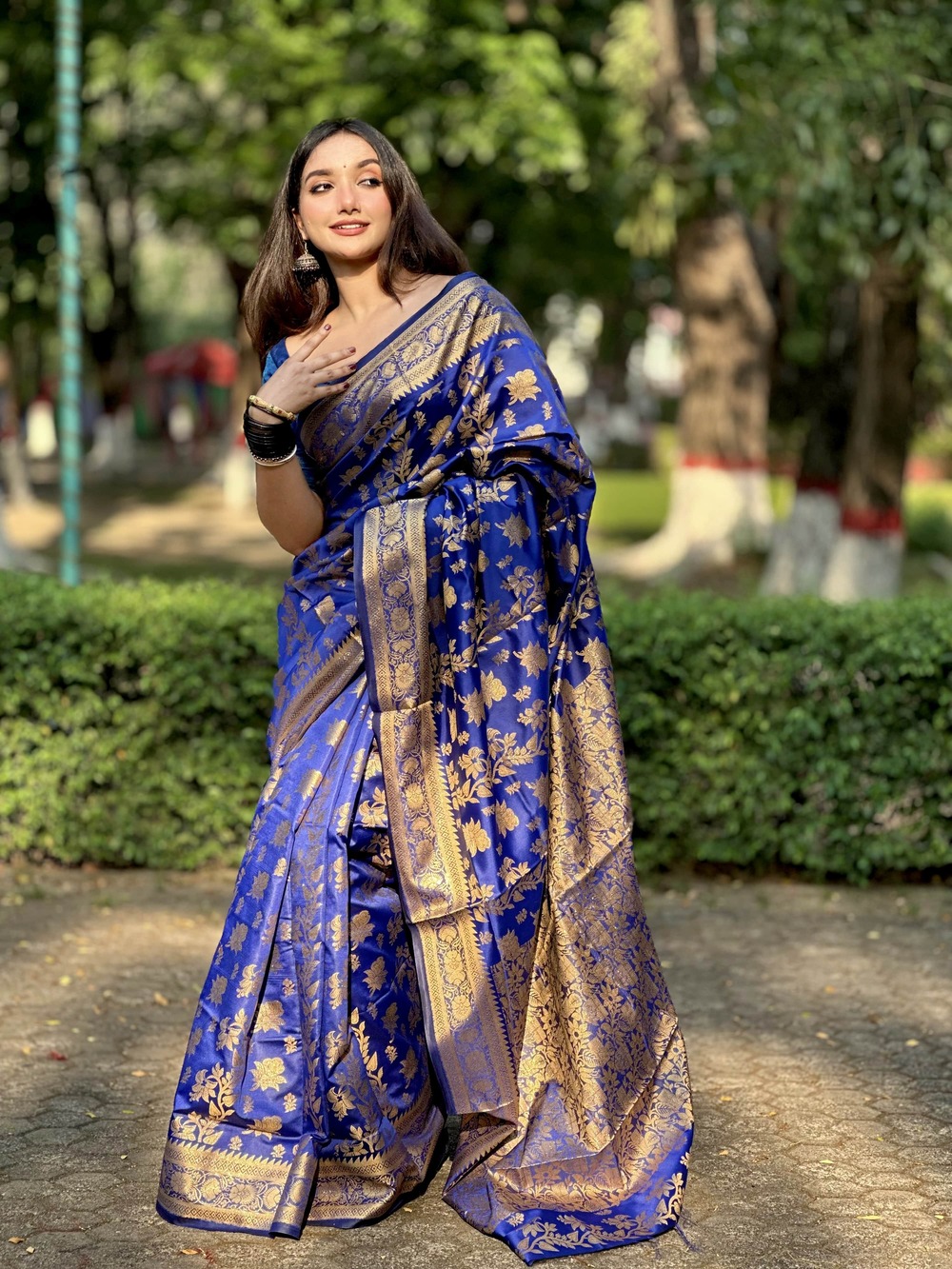 এক্সক্লুসিভ কাতান শাড়ি (29)