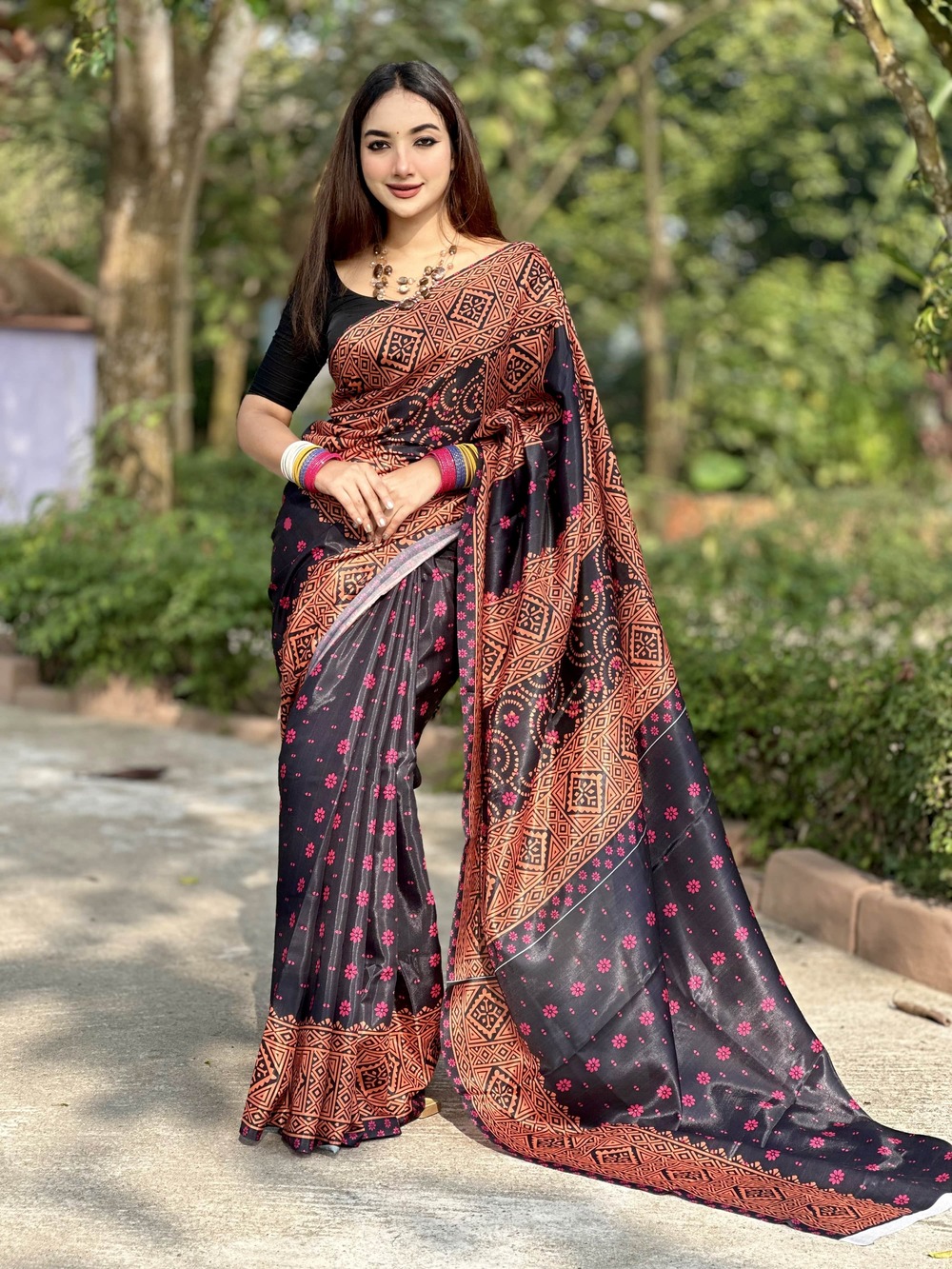 এক্সক্লুসিভ সিল্ক শাড়ি 3
